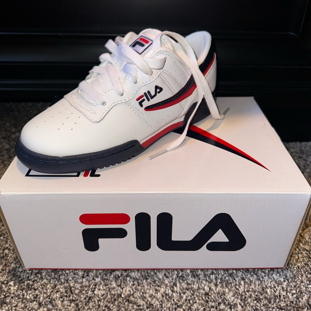 FILA 🤍 - Picture 2 of 3